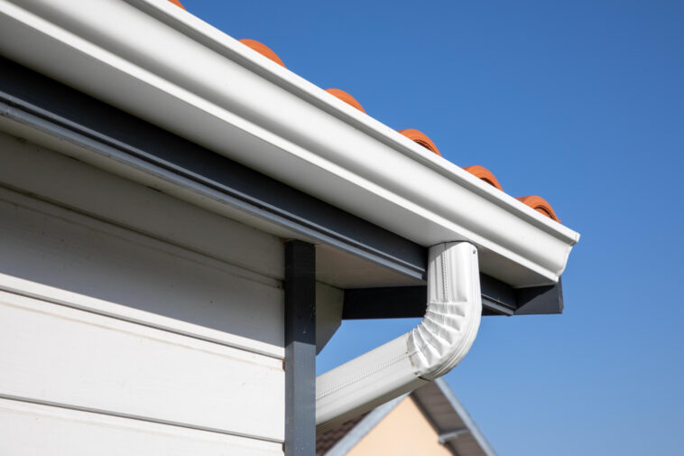 Can You DIY Gutters Installation and Maintenance Guide